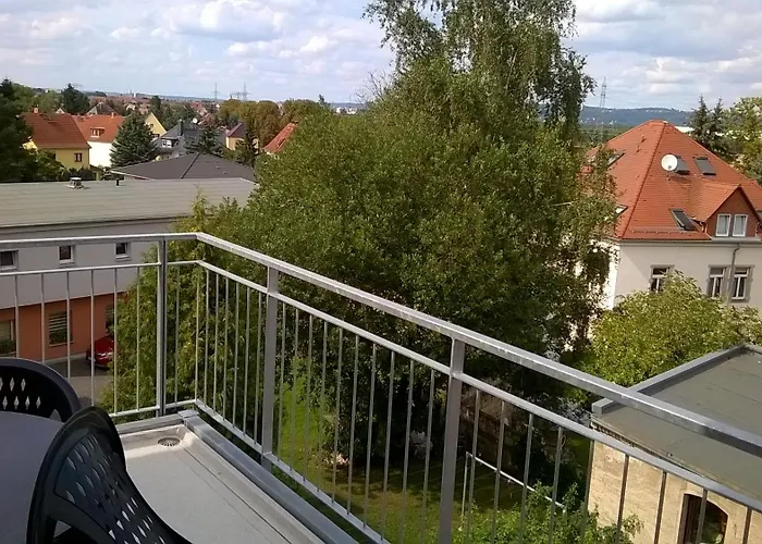 Apartment mit Balkon